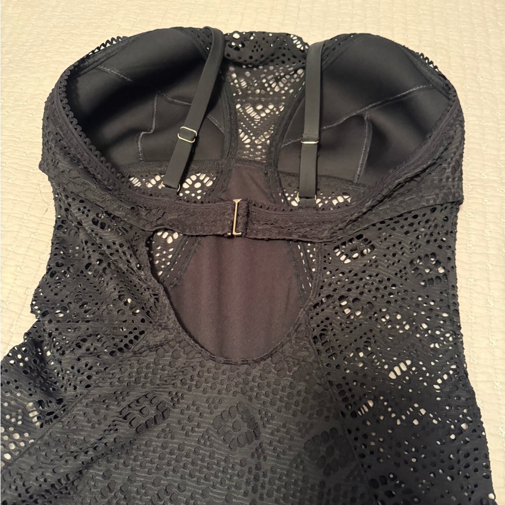 Adore Me Margaret Black Crochet Swimsuit Plus Size 0X - Picture 7 of 9
